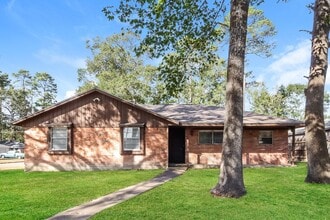 Building Photo - 2003 Woodway Dr Building Photo - 2003 Woodway Dr