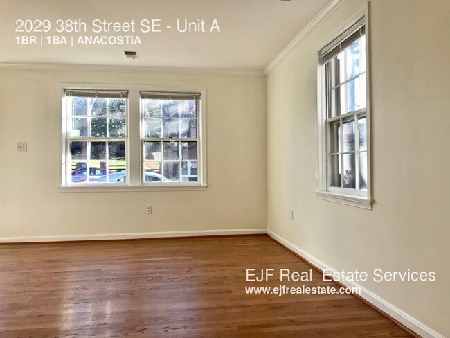 Foto del edificio - 2029 38th St SE
