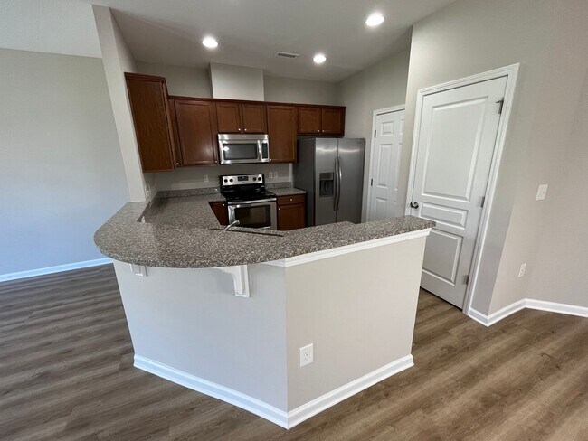 Foto del edificio - Corner Unit 3BD, 2.5BA Townhouse in North ...