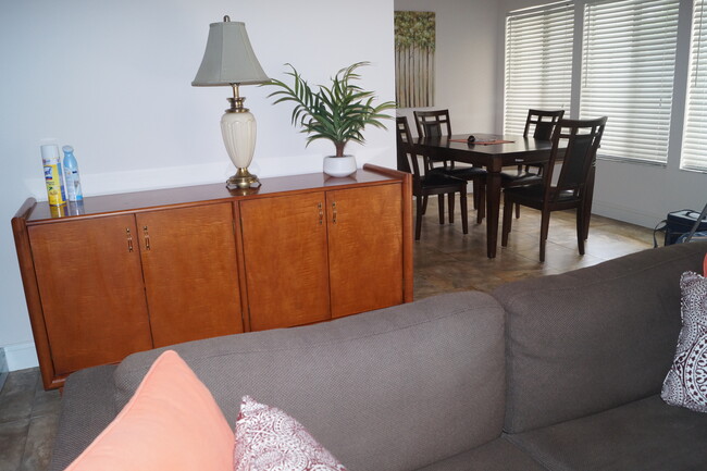 Building Photo - 4148 Player Cir