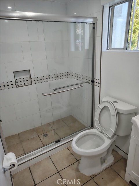 Foto del edificio - 1822 W 41st St