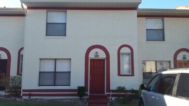 Building Photo - 6266 Yorktown Dr
