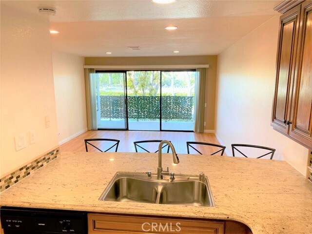 Building Photo - 4111 Apricot Dr