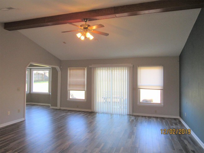 Foto del edificio - 107 Palisades Dr