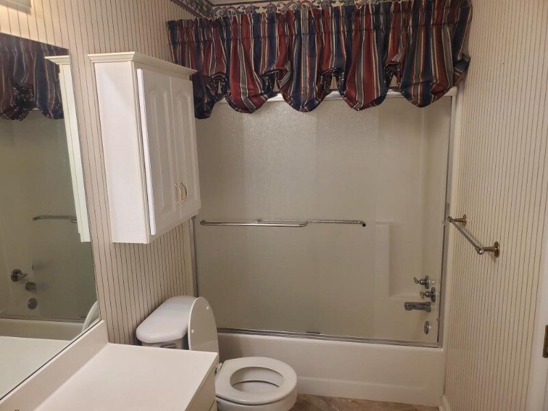 Foto del edificio - 205 Village Walk E