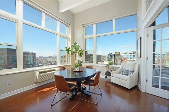 Building Photo - 1500 Hudson St