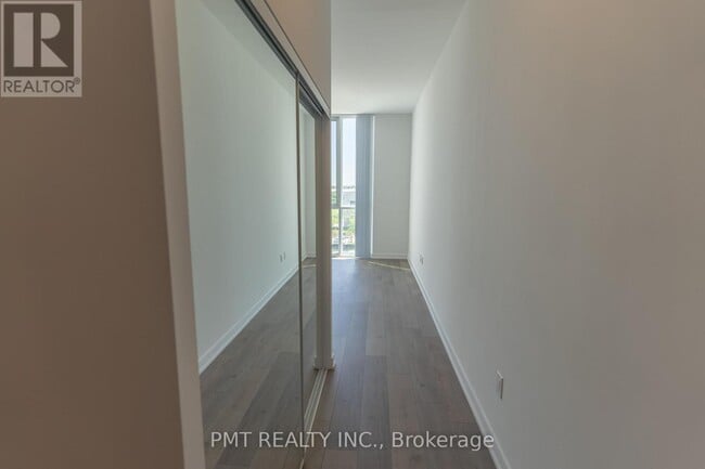 Building Photo - 60-360 Honeycrisp Cres
