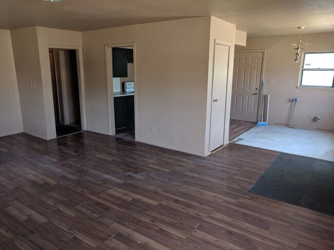 Foto del edificio - 900 NE 32nd St