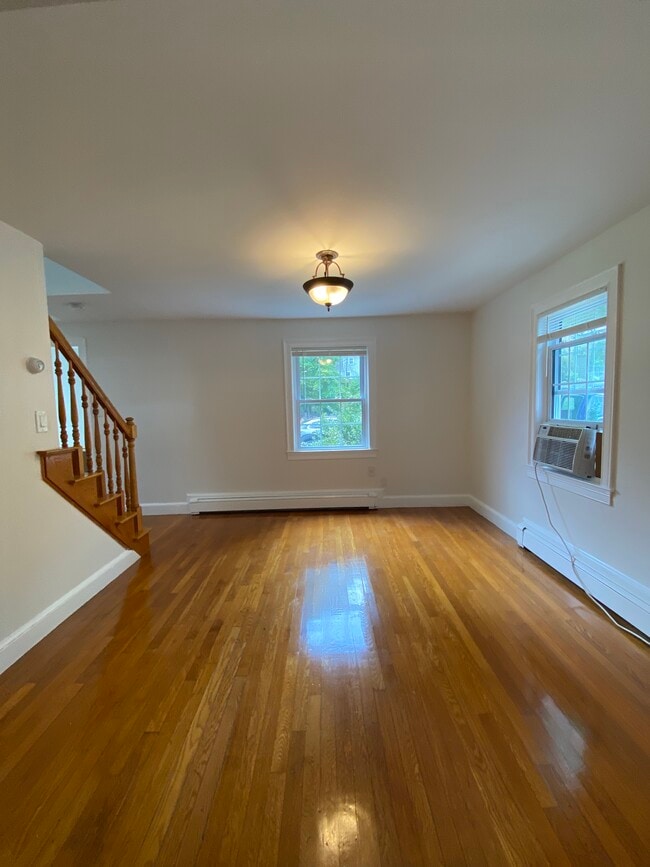 Building Photo - 71 Burgess Ave