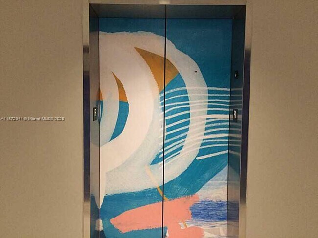 Foto del edificio - 4250 Biscayne Blvd