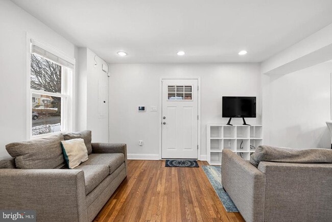 Foto del edificio - 5027 11th St NE