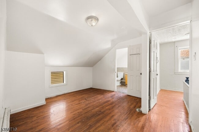 Building Photo - 416 Summer Ave