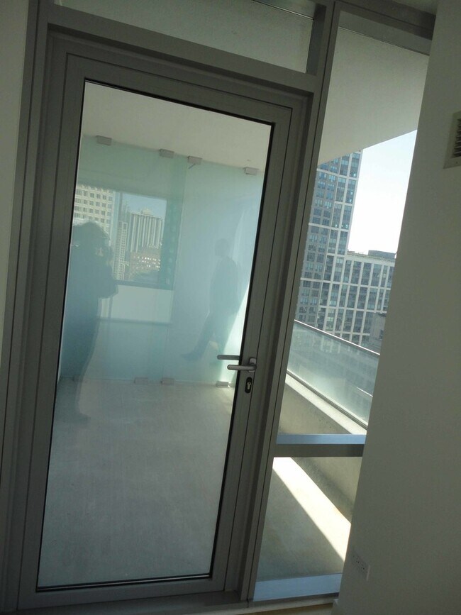 Foto del edificio - 8 E Randolph St