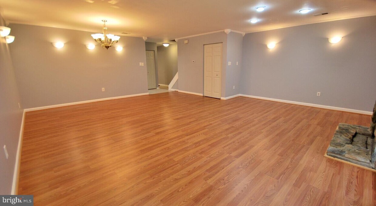 Foto principal - 1807 Bromley Estate