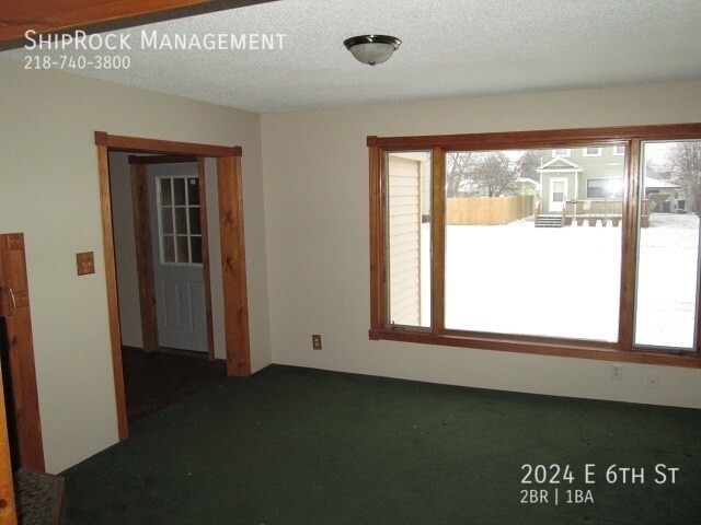Foto del edificio - 2024 E 6th St