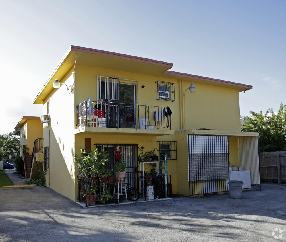 Foto del edificio - 1461 SW 5th St
