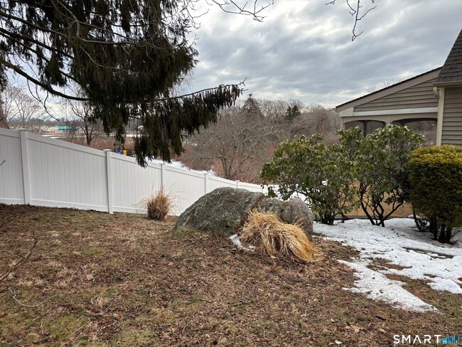 Building Photo - 72 Ingham Hill Rd