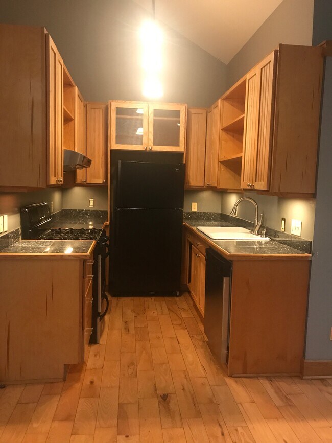 Foto del edificio - 304 Iron Ridge Loop