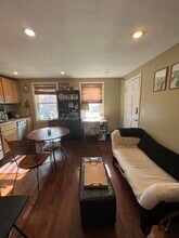 Building Photo - 735 Somerville Ave