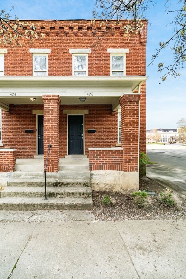 Building Photo - 426 E Mithoff St