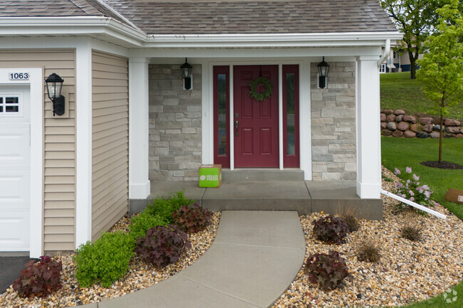 Entry - Meadowland Townhomes