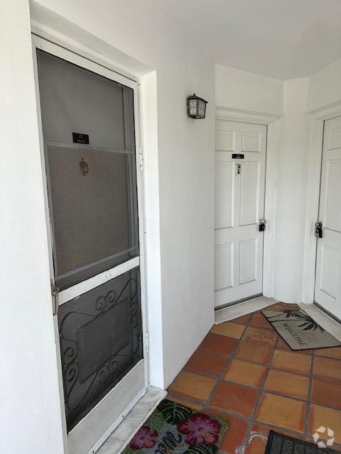 Building Photo - 331 Tequesta Dr