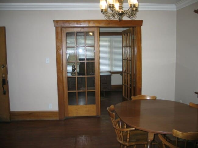 Building Photo - 631 E 400 N
