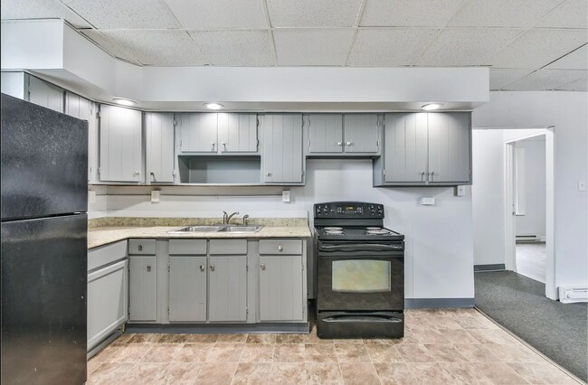 Foto del edificio - Beautifully Renovated 2-Bedroom, 1-Bath Apartment Move-In Ready!