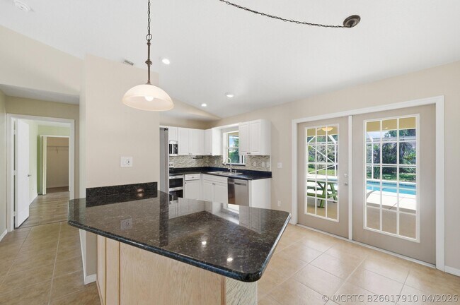 Foto del edificio - 1707 SE Manth Ln
