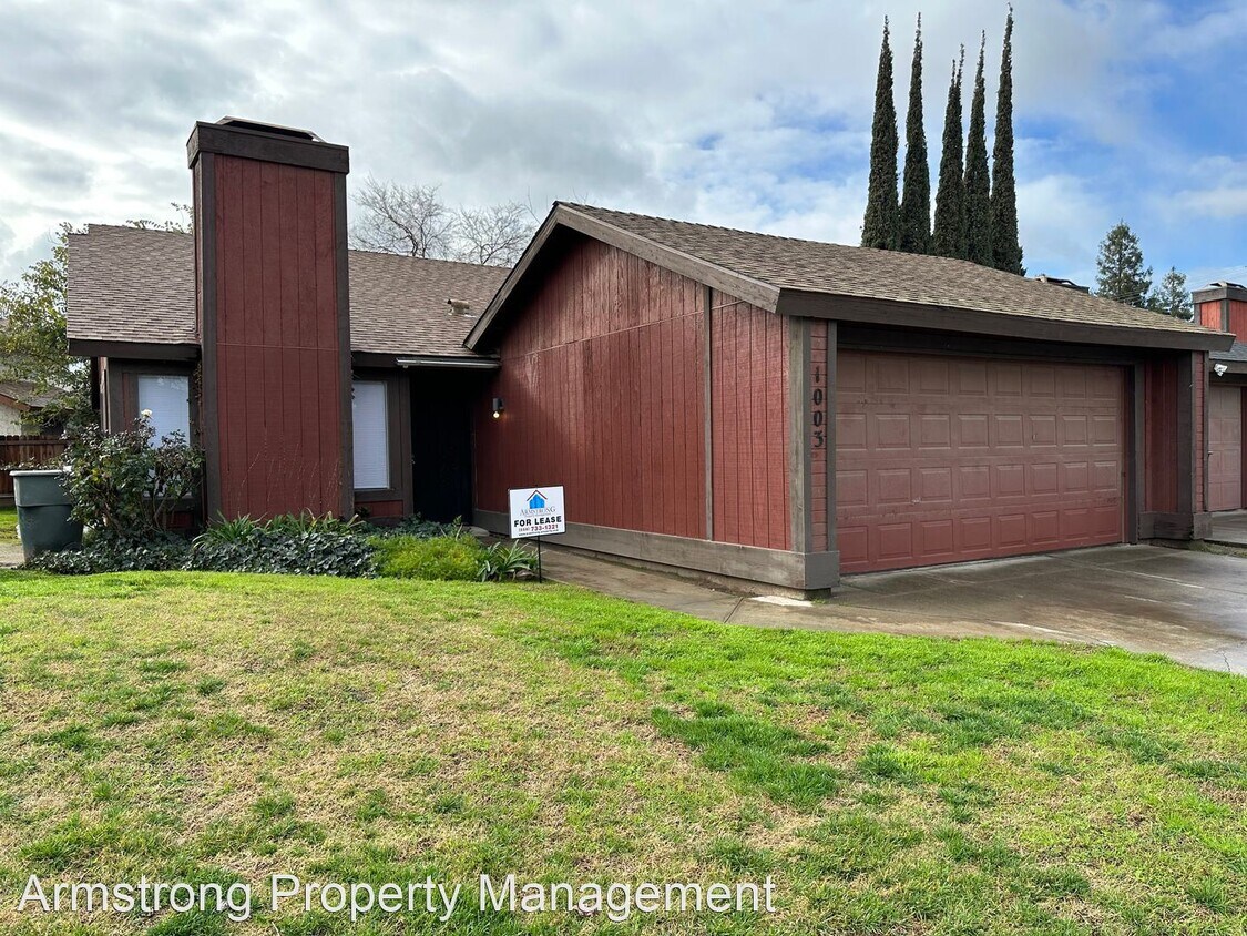 Primary Photo - 2 br, 2 bath House - 1003 E. Oakridge Avenue