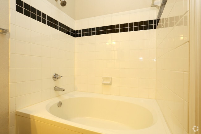 2BR-2BA B1 First Bathroom - Alister Sunset Valley
