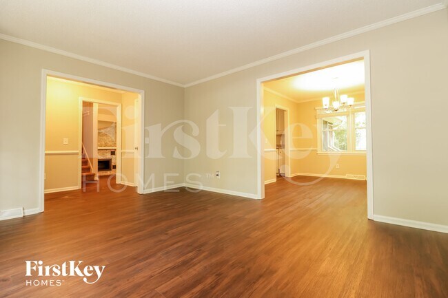Foto del edificio - 104 Beaumont Ct