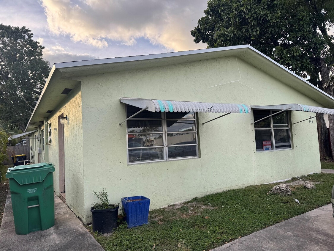 Foto del edificio - 240 SW 1st Ave