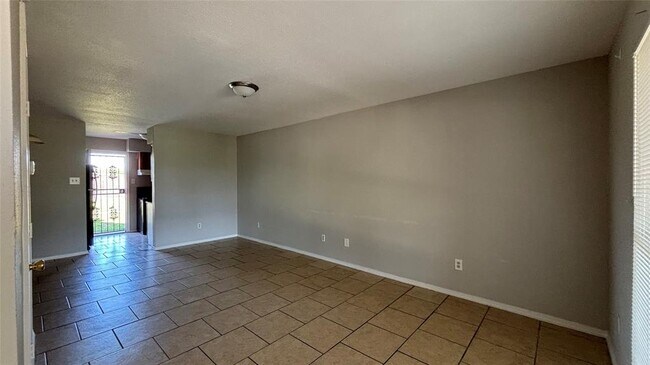 Foto del edificio - 9636 Crofton St