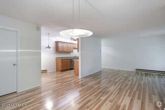 Building Photo - 174 Amberly Dr
