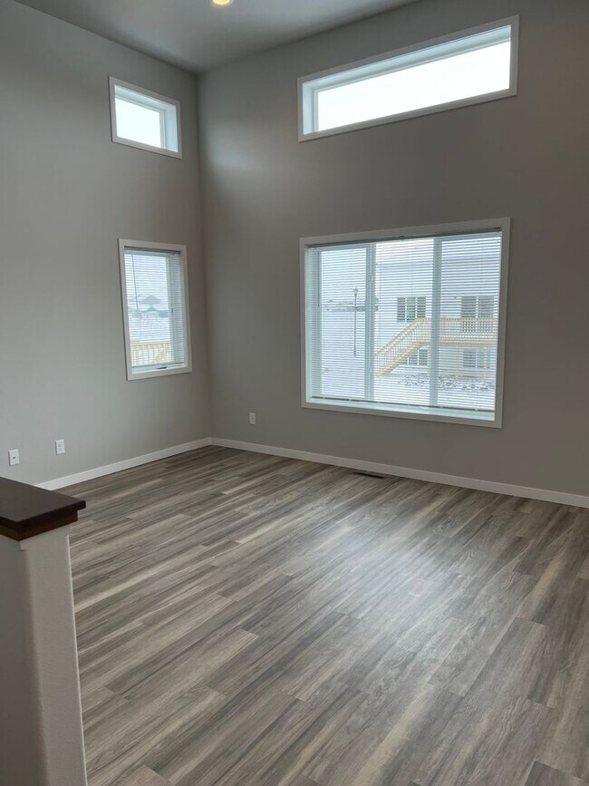 Foto del edificio - 3 Bed 3 Bath Single Family Home