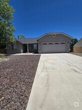 Building Photo - 2987 San Mateo Ln