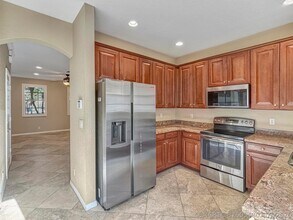 Building Photo - 179 E Bay Cedar Cir