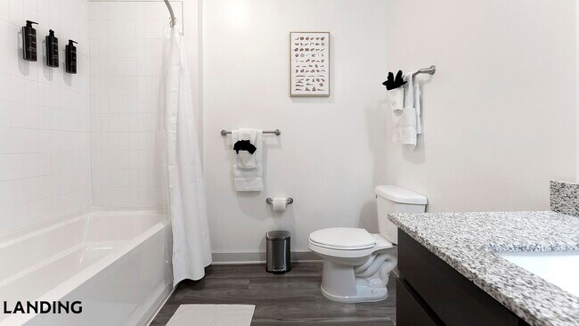 Foto del edificio - 6000 Front St