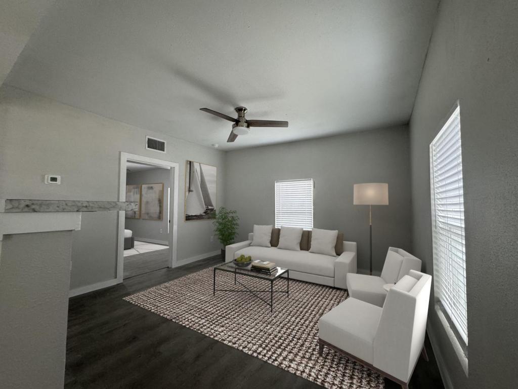 Foto principal - 704 W Bowie Unit A