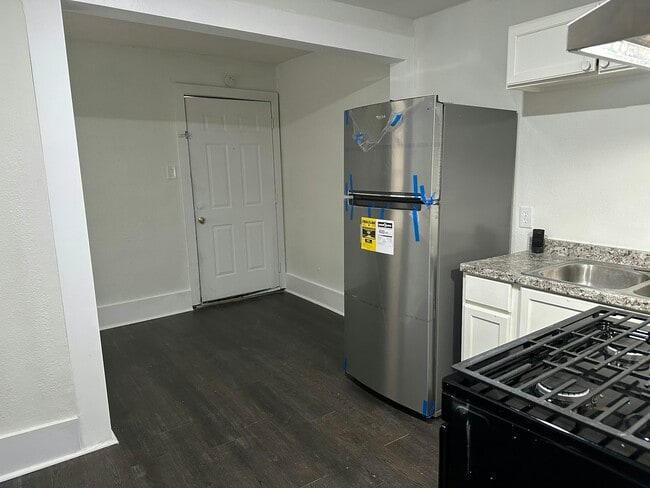 Photo - 6833 Avenue C Apartment