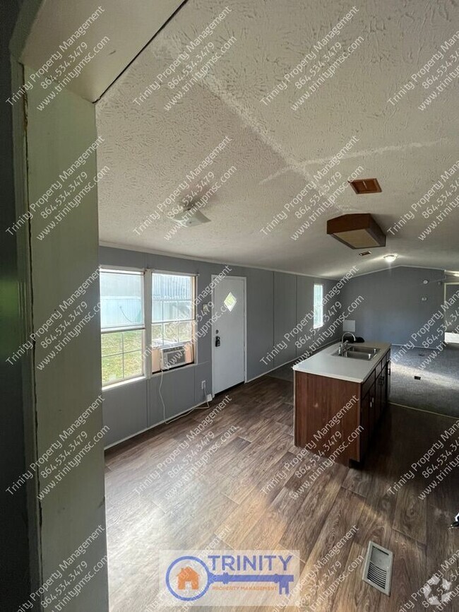 Building Photo - 20 Big Foot Dr