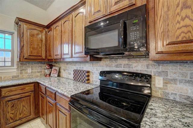 Building Photo - 1301 Saddle Rock Drive