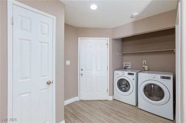 Foto del edificio - 5058 S Rainbow Blvd