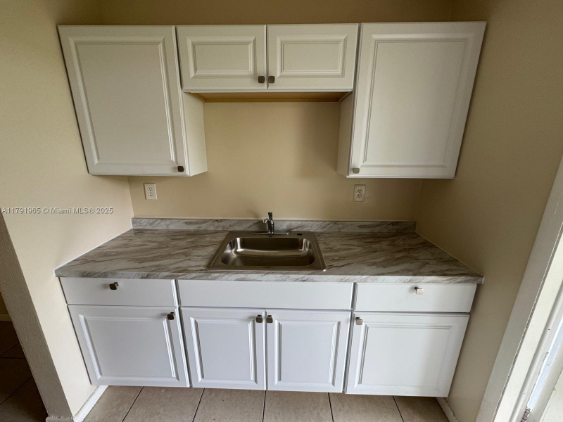 Foto principal - 151 NW 164th St