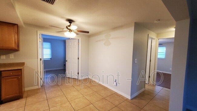 Building Photo - 3307 Ottway Dr