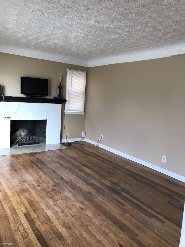 Foto del edificio - 3 br, 1 bath House - 20128 Tracey St