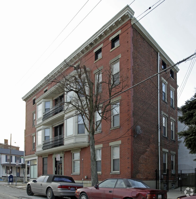Building Photo - 1801 Chase Ave