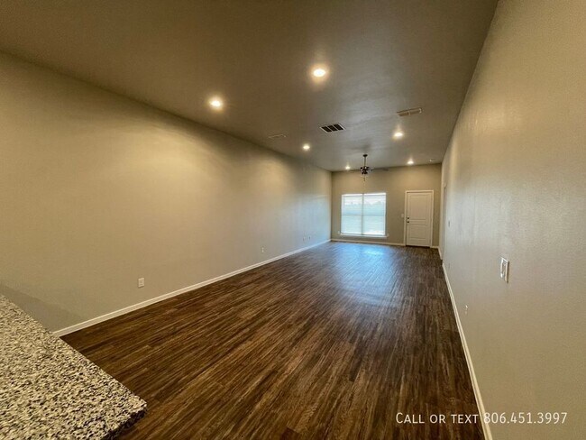 Foto del edificio - 2104 Langford Ave