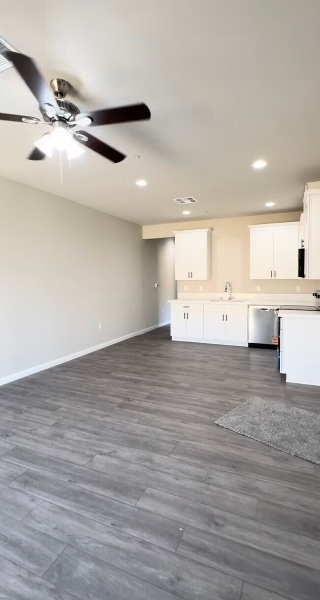 Foto del edificio - 5016 Connecticut Way